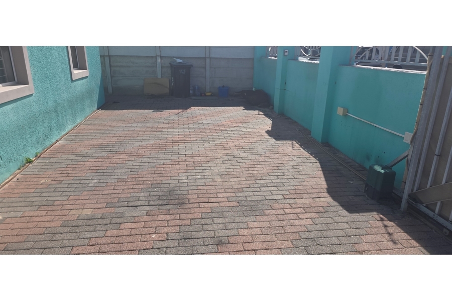 3 Bedroom Property for Sale in Highlands Estate Western Cape